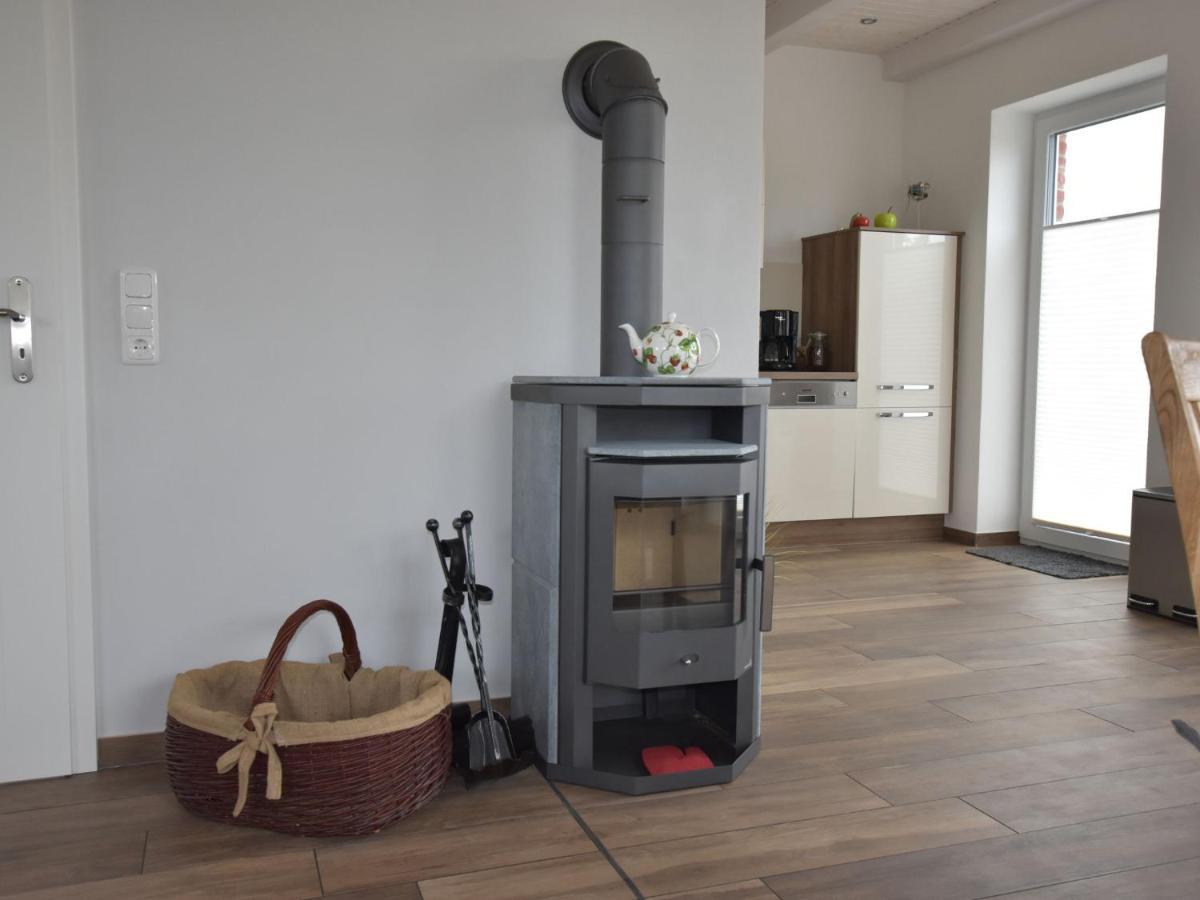 Cozy Holiday Home In Gross Schwansee With Sauna Kültér fotó